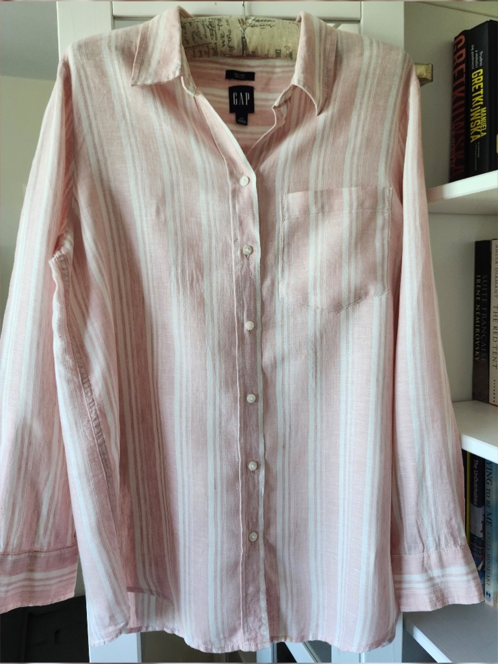 Women's GAP 100% linen long sleeved oversized button down shirt